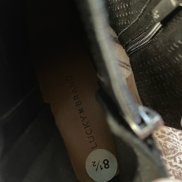 Lucky Brand perforated genuine leather lp-Petre wooden block heel booties sz 8.5 - Picture 8 of 11